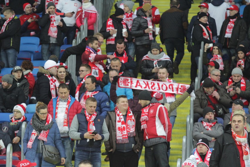 Polska - Korea Płd. na Stadionie Śląskim: tak kibice...