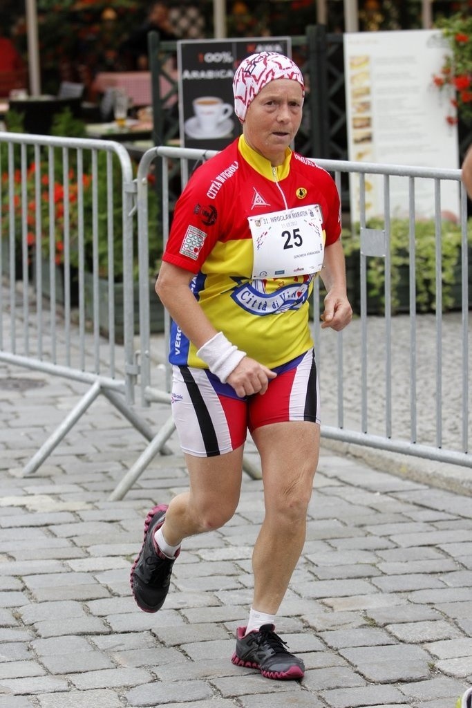 Maraton Wrocław - ZDJĘCIA - zawodnicy z numerami 1 - 200