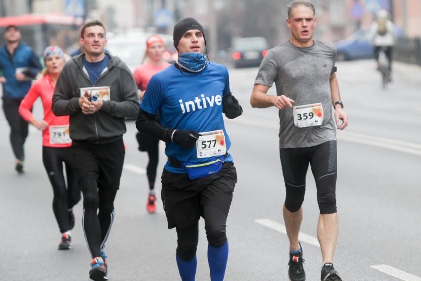 Zmęczeni, ale i ogromnie szczęśliwi... uczestnicy Drugiej Dychy do Maratonu w Lublinie (DUŻO ZDJĘĆ CZ. II)