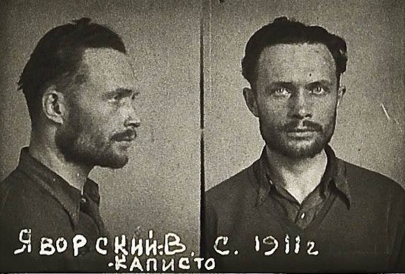 Zdjęcie Wacława Kopisto wykonane w 1944 roku po aresztowaniu przez NKWD.