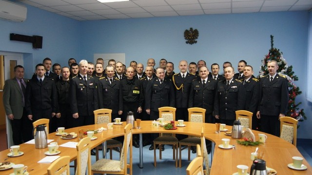 W Komendzie Powiatowej Państwowej Straży Pożarnej w Bytowie odbyło się świąteczne spotkanie strażaków i pracowników cywilnych. 