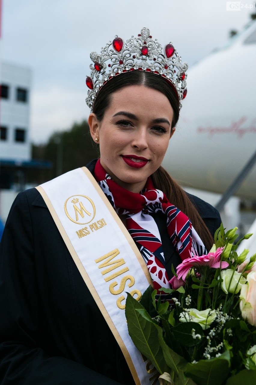 Miss Polski 2018 - Olga Buława ze Świnoujścia - na lotnisku w Goleniowie [ZDJĘCIA]