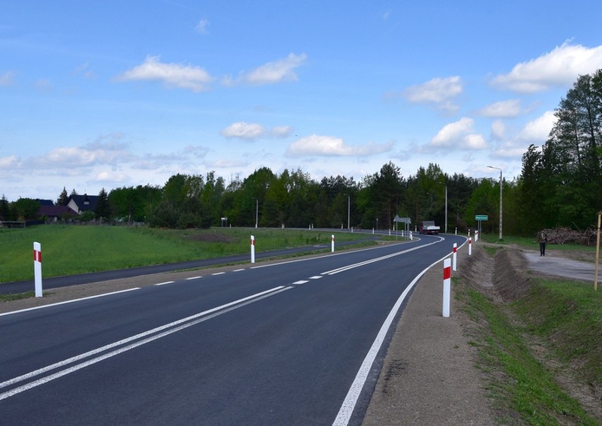 Powiat radomski. Droga powiatowa Kozłów – Wojciechów uroczyście otwarta. Odcinek kosztował ponad 10 milionów złotych