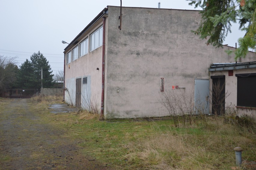 Instytut sprzedał "Żyletkowiec" przy ulicy Waryńskiego w Skierniewicach. Budynek idzie do rozbiórki. Zobaczcie co w nim zostało!