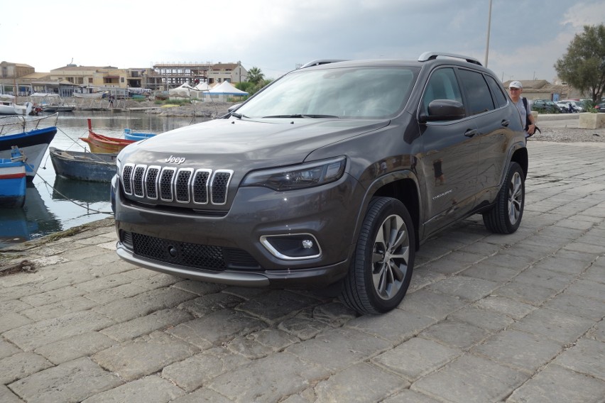 Jeep Cherokee...