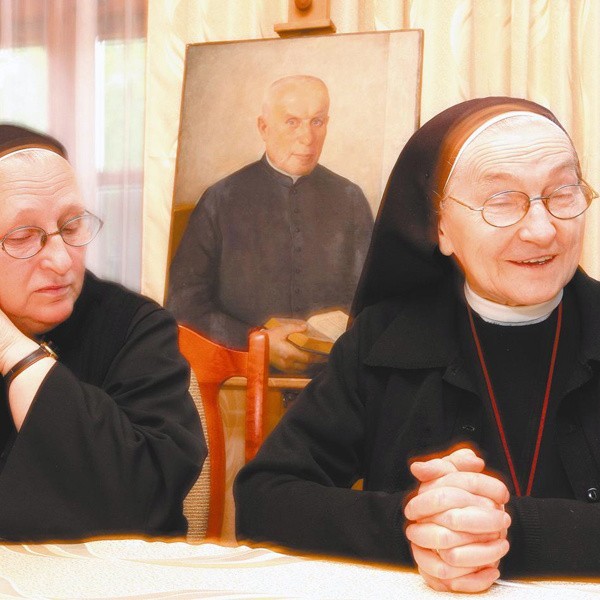 Siostra Wanda (od lewej) i siostra Kinga nigdy nie wątpiły, że ojciec ich zakonu będzie błogosławionym