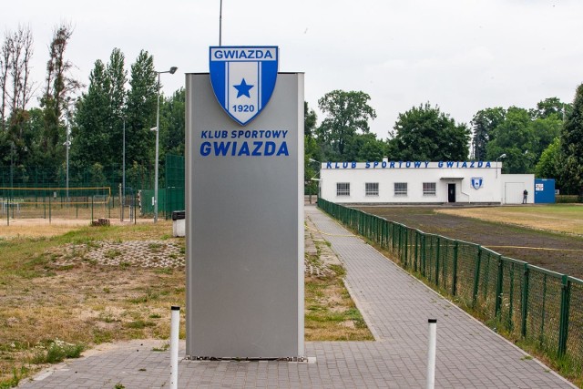 Już w październiku 2018 roku w tym miejscu będzie nowe pełnowymiarowe boisko ze sztuczną nawierzchnią dla piłkarzy Gwiazdy Bydgoszcz.