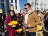 Szymon Hołownia na Piotrkowskiej promował kandydatkę Trzeciej Drogi na prezydenta Łodzi