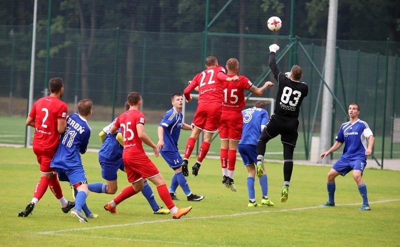 Resovia - Widzew Łódź. Sobotni pojedynek  beniaminków drugiej ligi