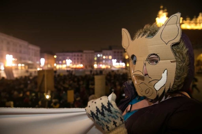 Kraków. "Dziki" na Rynku Głównym? To protest przeciwko masowym polowaniom [ZDJĘCIA]