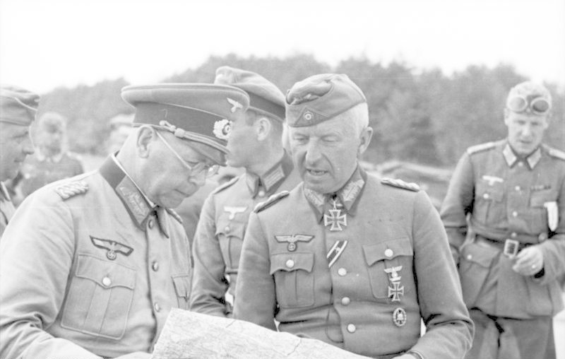 Erich von Manstein (z prawej) jeden z twórców Bundeswehry