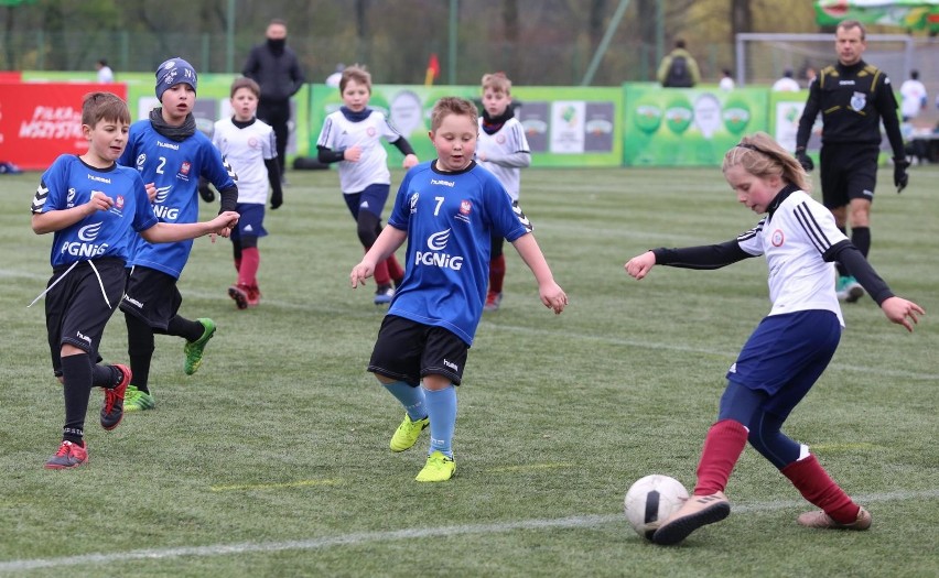 Turniej z podwórka na stadion o Puchar  Tymbarku - finał...