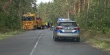Wypadek w okolicach Brzózy w gminie Głowaczów. Samochód ciężarowy wpadł do rowu. Jedna osoba w szpitalu