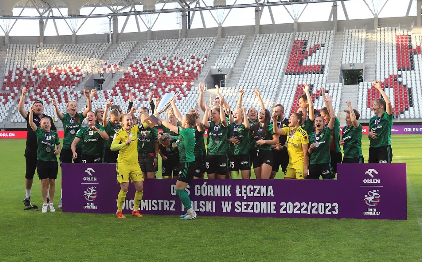 Piłkarki TME SMS Łódź odebrały na ŁKS brązowe medale. Teraz celują w Puchar Polski. Zdjęcia