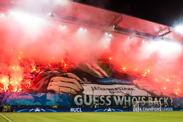 Legia - Borussia, zamieszki na stadionie