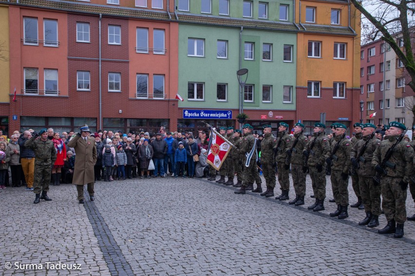 Obchody Narodowego Święta Niepodległości na Rynku Staromiejskim w Stargardzie. NOWE ZDJĘCIA