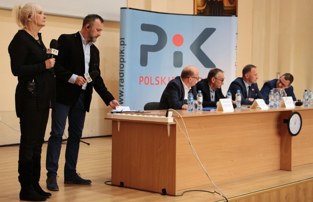 W debacie radia PiK wzięli udział:  Maciej Glamowski, Andrzej Guzowski, Zenon Różycki i Marek Sikora. Joanna Wiśniewska nie dotarła. Debatę poprowadzili dziennikarze radia PiK Żaneta Walentyn i Maciej Wilkowski.ZMIANY W ORDYNACJI WYBORCZEJ 2018