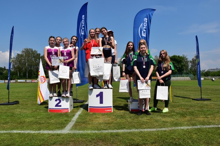 Lekkoatletyczne mistrzostwa w Staszowie. Rywalizowali uczniowie szkół podstawowych 