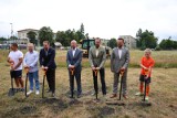 Katowice odbudują boisko w Kostuchnie, na którym przygodę z piłką rozpoczynał Jan Furtok