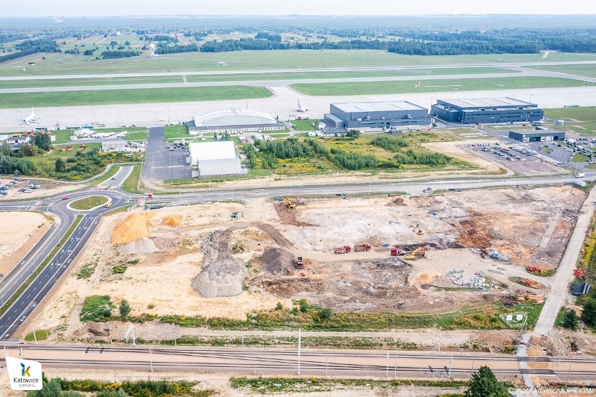Katowice Airport zyska 757 nowych miejsc parkingowych. Ma być nowocześnie
