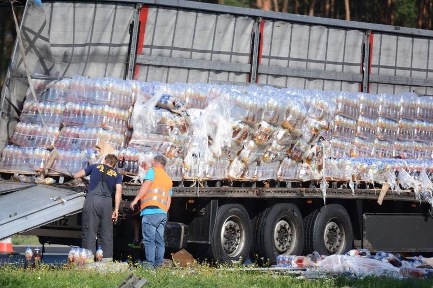 Jak informują strażacy w miejscowości Mniszek w powiecie...