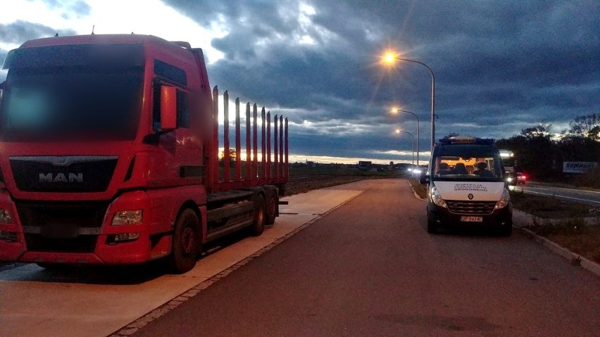 Mundurowi z Inspekcji Transportu Drogowego w Opolu...