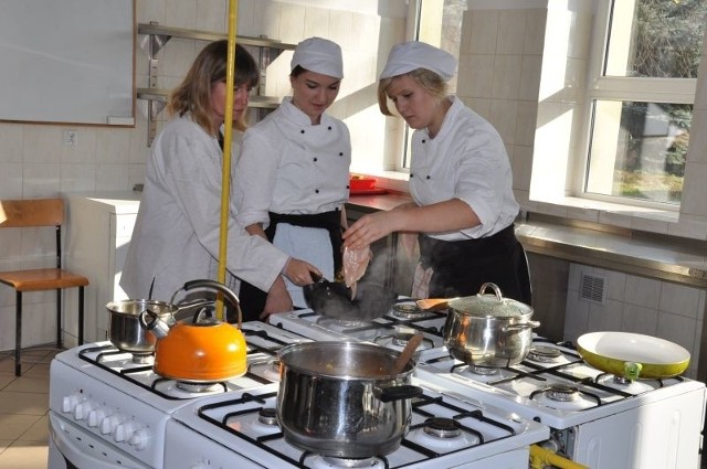 Warsztaty kulinarne były elementem projektu "Aktywne szkoły na rzecz globalnej odpowiedzialności&#8221;.