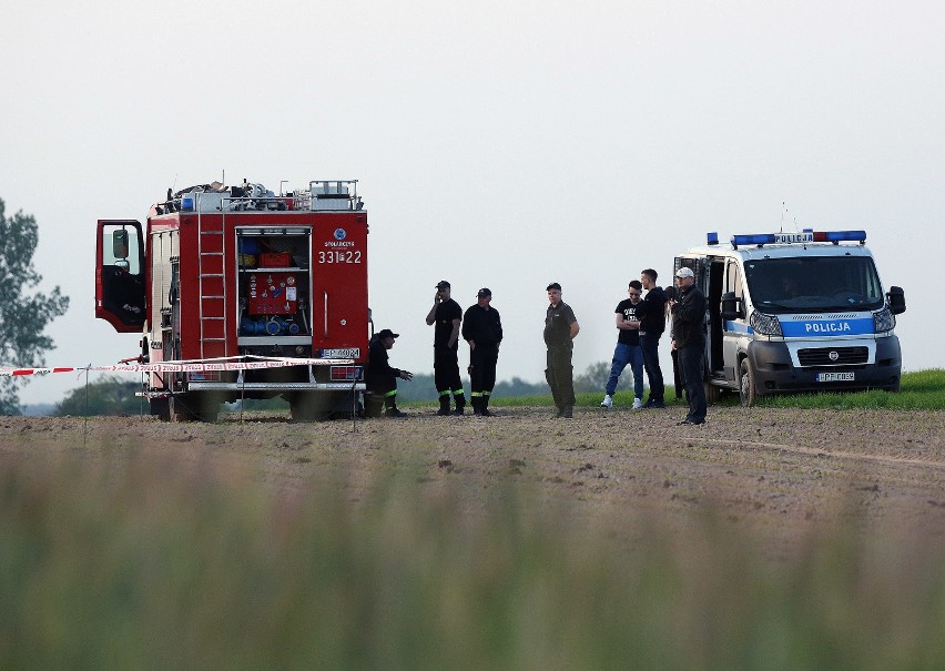 Wypadek awionetki w Milejowcu koło Piotrkowa Trybunalskiego [ZDJĘCIA]