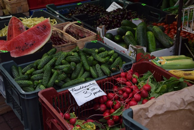 Ceny warzyw i owoców na częstochowskim targowisku