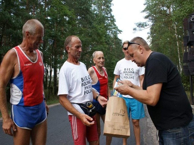 15 sierpnia 2015 roku Ryszard Kałaczyński chce pobiec 366. maraton z rzędu