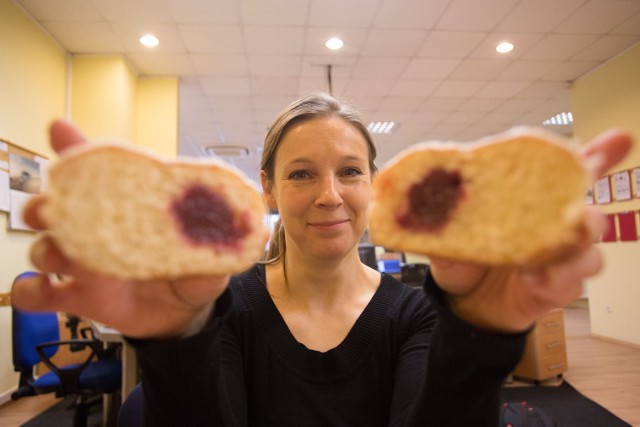 Razem z panią Małgorzatą Romankiewicz-Częścik spróbowaliśmy 19 pączków ze sklepów i cukierni.