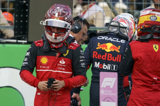 Charles Leclerc (na zdjęciu) i Sergio Perez to dwaj główni kandydaci do obsadzenia miejsc na podium w końcowej klasyfikacji generalnej.