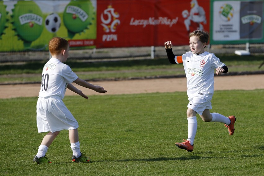 Znamy zwycięzców w województwie lubelskim w turnieju piłkarskim „Z Podwórka na Stadion o Puchar Tymbarku”