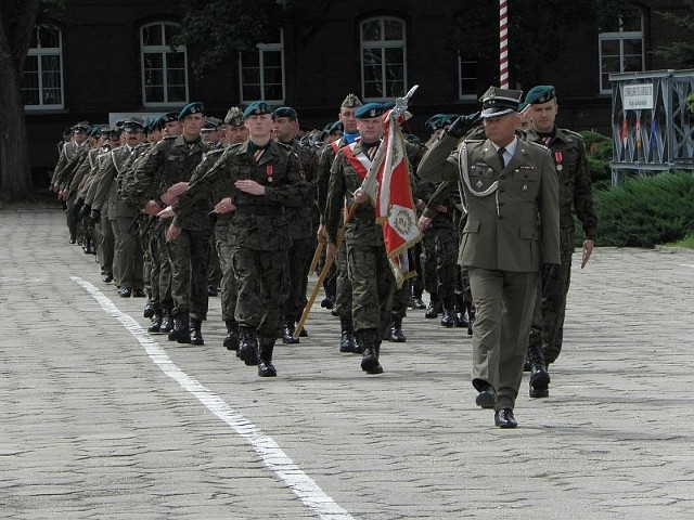 Garnizonu Inowrocław w trakcie defilady