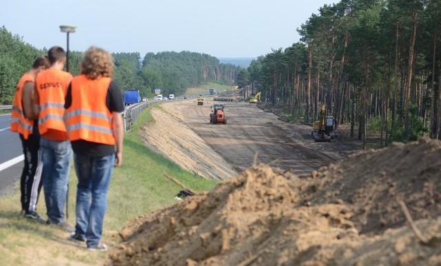 Budowa drugiej nitki trasy ekspresowej S3 powoli zbliża się do granic powiatu nowosolskiego.