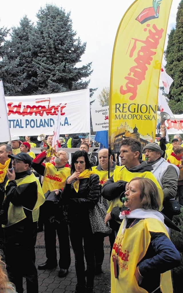 We wrześniu związkowcy zorganizowali pikietę przed zakładem