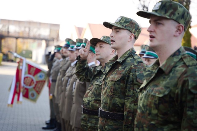 W Przemyślu ślubowanie złożyło 48 nowych funkcjonariuszy Straży Granicznej.