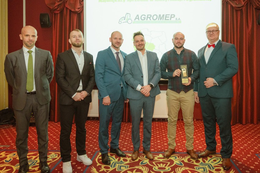 SaMASZ podsumował sezon sprzedażowy i nagrodził najlepszych polskich dilerów sprzętu agro. Podlaska firma osiągnęła rekordowe przychody