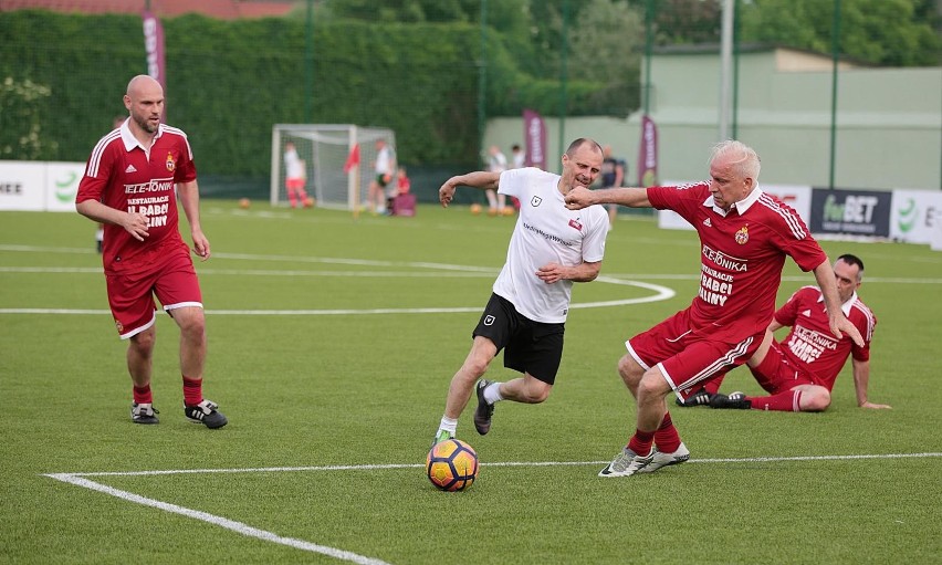 Siedem goli w meczu oldbojów Wisły i przyjaciół amp futbolu [ZDJĘCIA]