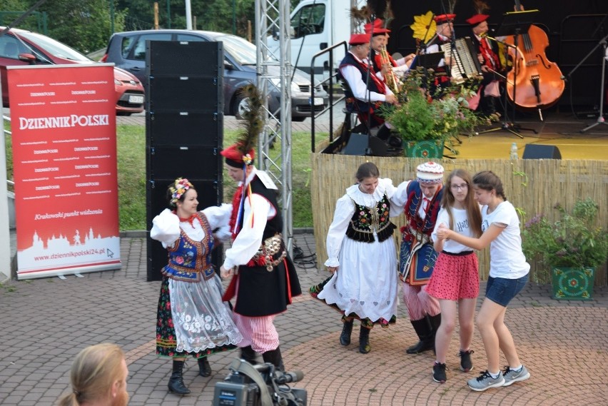 Festiwal Godki 2018. Znamy wyniki konkursów na najlepszych gawędziarzy, tancerzy, śpiewaków [NOWE ZDJĘCIA]