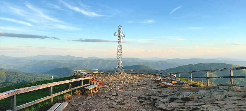 Tarnica 2022. Najwyższy szczyt polskich Bieszczadów okiem Internauty. Bajeczne ujęcia! [ZDJĘCIA]