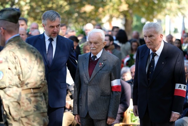 Tzw. apel smoleński znów pojawił się na podczas uroczystości. Tym razem z okazji obchodów 77. rocznicy powstania Polskiego Państwa Podziemnego