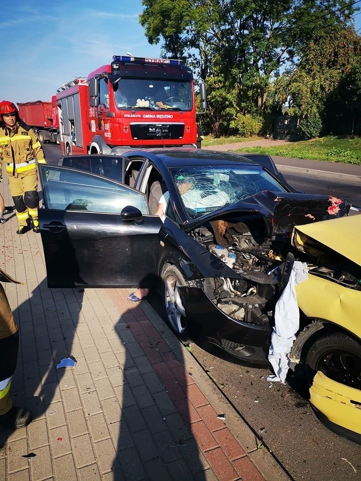 Wypadek pod Koszalinem. Około 8.30 doszło do zderzenia dwóch...