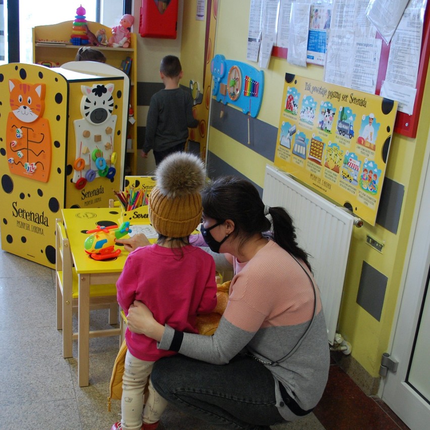 Serenadowy Kącik Zabaw już w Świętokrzyskim Centrum Pediatrii. To wielka radość dla małych pacjentów. Zobacz, jak wygląda