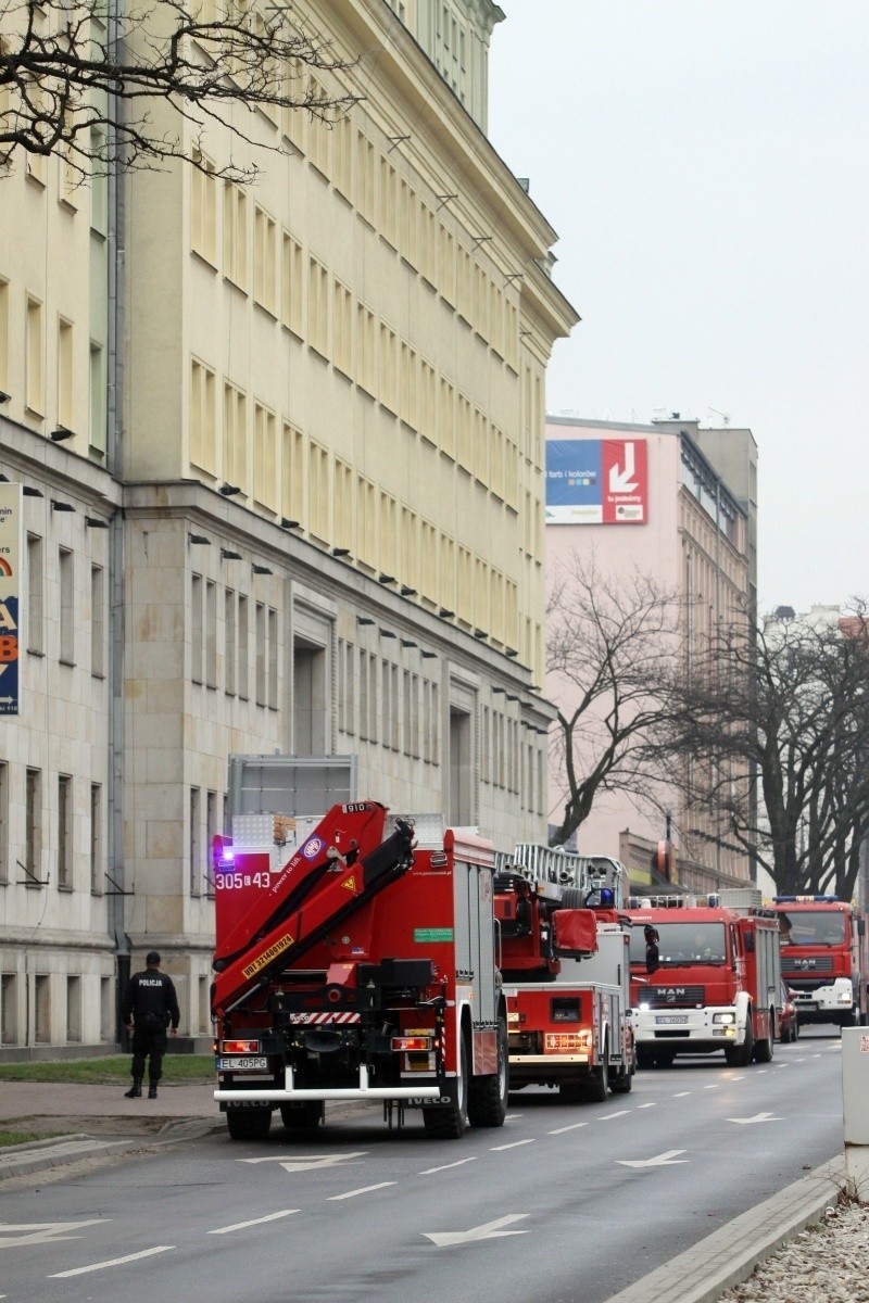 Alarm bombowy w sądzie! W sądzie nie było żadnego ładunku [zdjęcia]