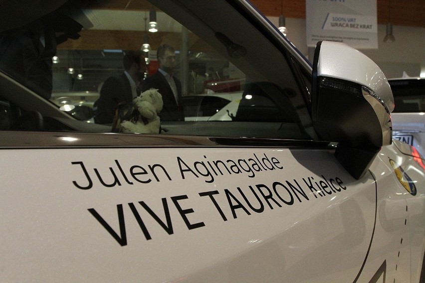 Zawodnicy Vive Tauron Kielce przesiedli się Lexusów