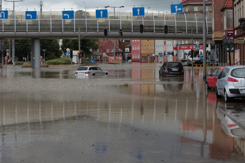 Ulewa, która przeszła przez Gdańsk 14 i 15 lipca 2016 r....