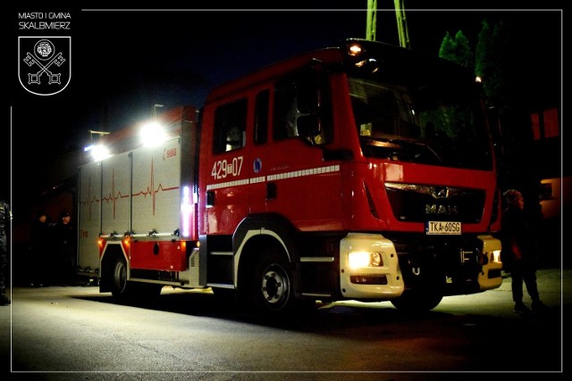 Nowy wóz strażacki trafił do Ochotniczej Jednostki Straży Pożarnej w Skalbmierzu