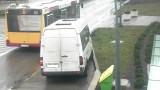 Straż Miejska w Kielcach wzięła się za busiarzy, którzy blokują przystanki autobusowe. Sypią się mandaty i wnioski do sądu