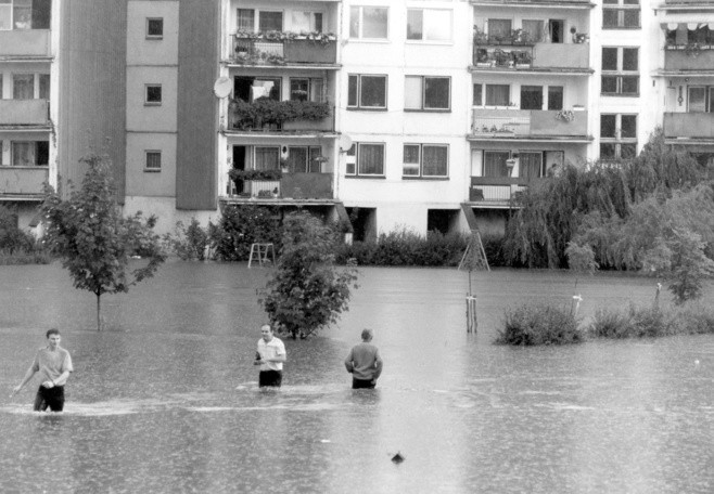 Powódź we Wrocławiu. Tak wyglądała stolica Dolnego Śląska 14 lipca 1997 r.